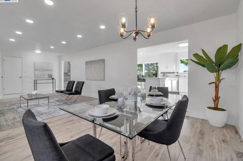 2850 Madeira Way, Concord CA  94523-2023 exterior