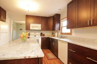 5218 Spicebush Ln, Madison, WI 53714-3436