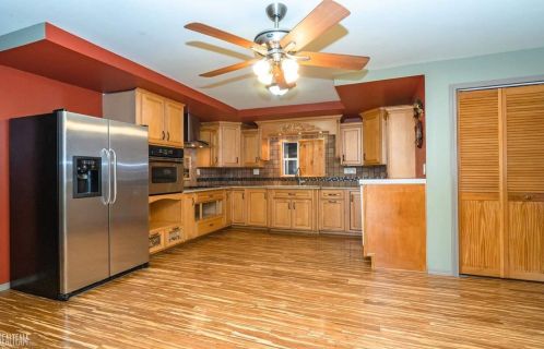 48393 Forbes St, New Baltimore MI 48047-2250 exterior