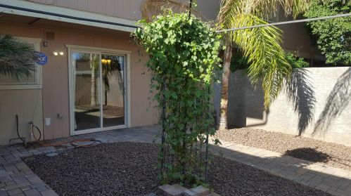 8222 33rd Ave, Phoenix AZ  85051-5914 exterior