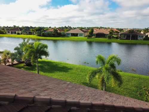 9849 Carrotwood Cir, Fort Pierce FL 34987-2478 exterior