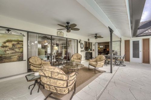 142 Palmetto Dunes Cir, Naples FL 34113-7562 exterior