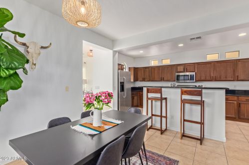 5310 Chisum Trl, Phoenix AZ  85083-6356 exterior