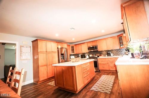 1401 Bottlebrush Pl, Oxnard, CA 93030-5203