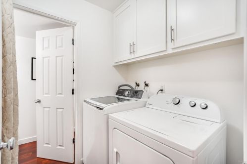 4 Coleridge Dr, Mill Valley CA 94941-4629 exterior