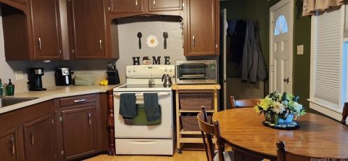 78 Palmer St, Killingly CT exterior