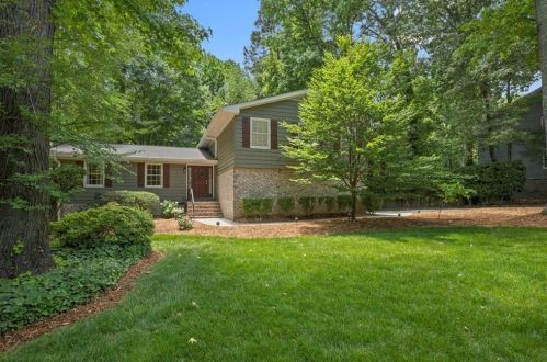 4667 Dellrose Dr, Atlanta, GA 30338-3170