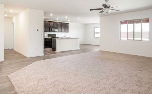 6947 Draper Rd, Tucson, AZ 85757