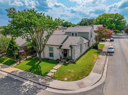 6801 Anglebluff Cir, Dallas TX 75248-4140 exterior