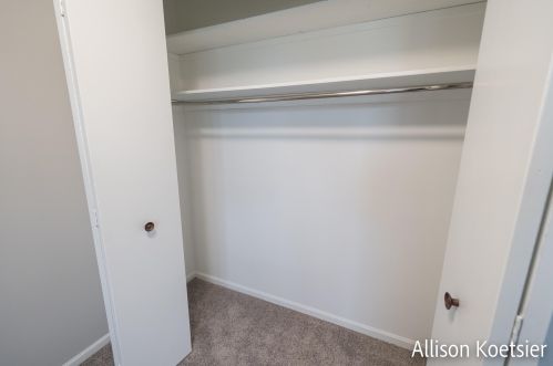 4301 36th St, Grand Rapids MI 49512-1947 exterior