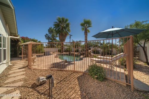 4002 Calle De Jardin, Tucson AZ 85711-3411 exterior