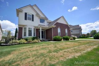 48850 Village Dr, Macomb Township, MI 48044-1851