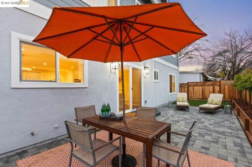 2325 8 St, Berkeley CA 94710-2311 exterior