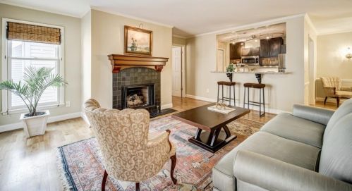 602 Bainbridge Dr, Atlanta GA 30327-4267 exterior