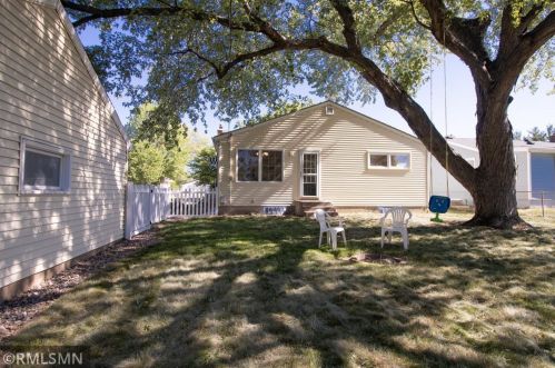 1122 Hubbard Ave, Saint Paul MN  55104-1425 exterior