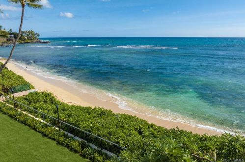 213 Kaalawai Pl, Honolulu HI 96816-4435 exterior