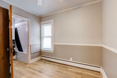 210 64, Milwaukee WI 53213-4013 exterior