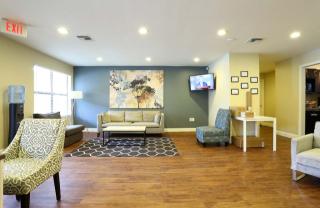 6407 Springdale Rd, Austin TX  78723-3809 exterior