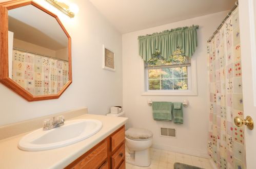 62 Primrose Ln, Concord NH 03303-2025 exterior