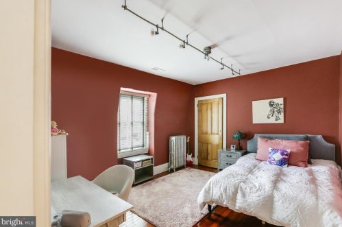 5800 Greene St, Philadelphia PA  19144-2704 exterior