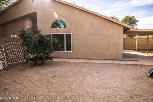 3086 Placita De Ln Roseta, Tucson AZ 85746-8368 exterior