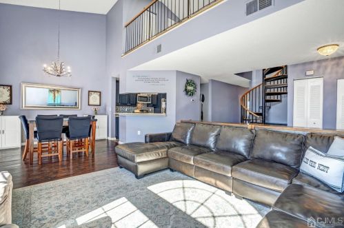 532 Edpas Rd, New Brunswick NJ 08901-3810 exterior