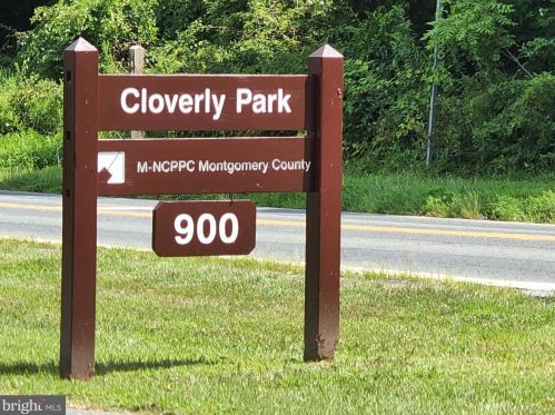 1531 Foster Rd, Silver Spring MD 20905-4028 exterior