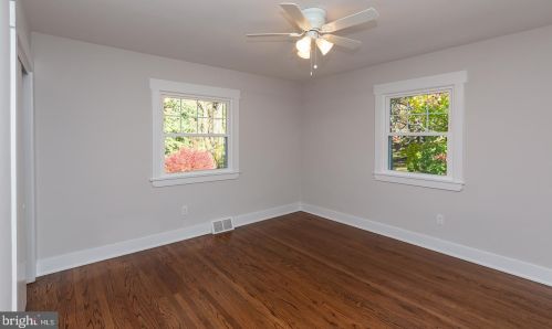 61 Chapel Hl Rd, Media PA 19063-4311 exterior