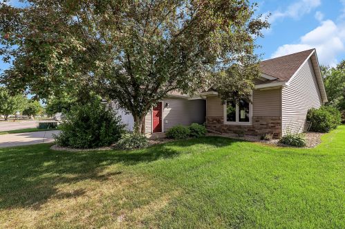 158 Cheval Dr, Sartell, MN 56377-2075