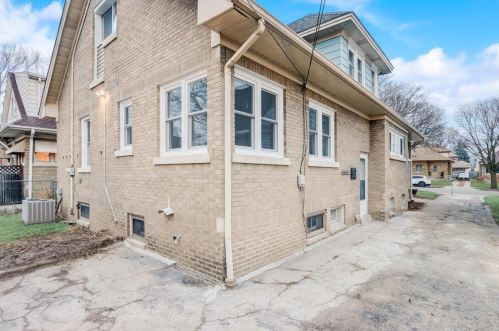 2339 60th St, Milwaukee WI  53219-2129 exterior