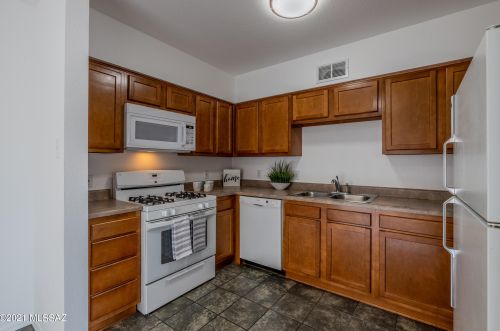 1555 Paseo Ln Tinaja, Green Valley AZ 85614-3986 exterior