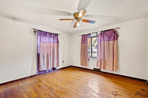 1948 Dartmore St, Pittsburgh PA 15210-4005 exterior