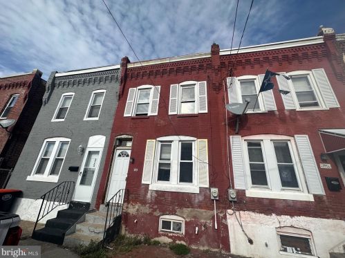 313 Concord Ave, Chester, PA 19013-4317