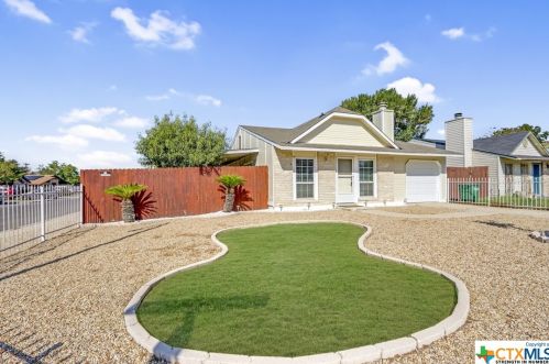 3579 Bottomless Lk, San Antonio TX 78222-3329 exterior