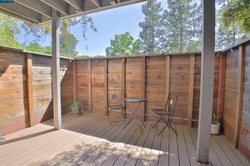 4081 Clayton Rd, Concord CA 94521-2660 exterior