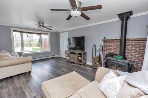 47 Runnells Rd, Concord NH  03303-3908 exterior