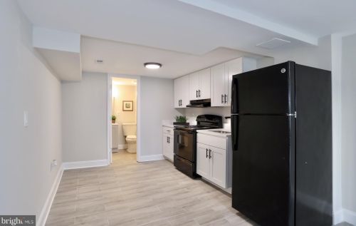 201 University Blvd, Silver Spring MD  20901-1945 exterior