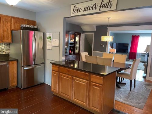 3118 Guilford St, Philadelphia PA 19152-4504 exterior