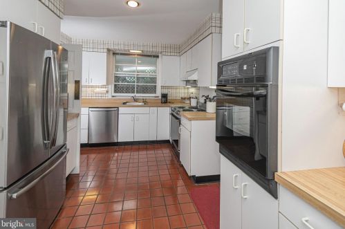 271 Mercer St, Princeton NJ 08540-4820 exterior