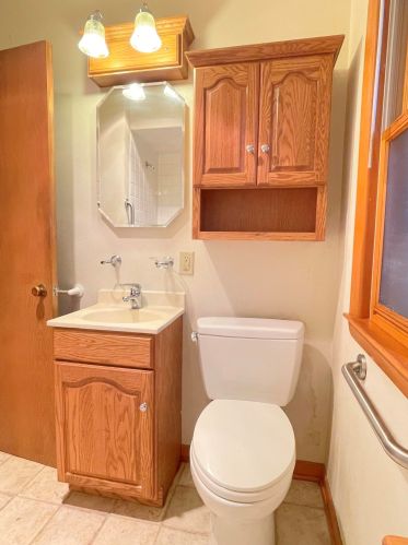 7100 Verona Ct, Milwaukee WI 53219-3932 exterior