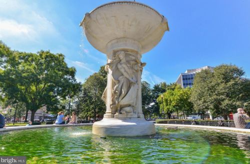 1 Scott Cir, Washington DC  20036-2207 exterior