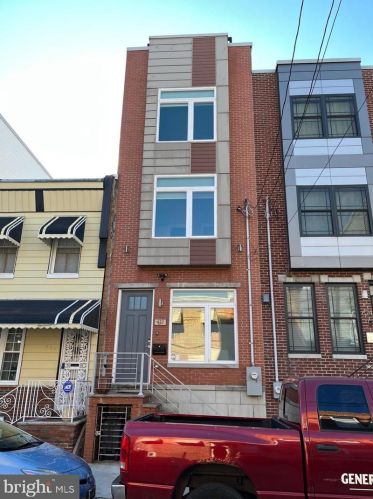 622 Dudley St, Philadelphia PA  19148-2404 exterior