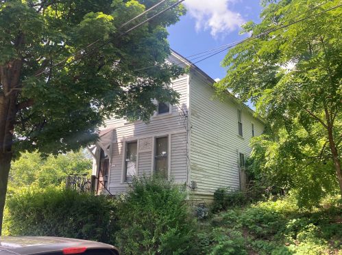 1819 Hubbard St, Milwaukee, WI 53212-3737