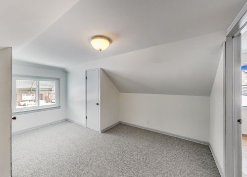 1719 Melvina Ave, Chicago IL 60646-1123 exterior