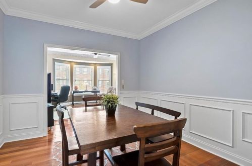 700 Highpointe Cir, Pittsburgh PA 15220-1854 exterior