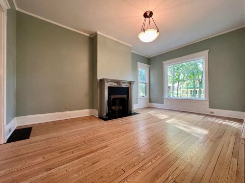 2834 Prospect Ave, Milwaukee WI  53211-3770 exterior