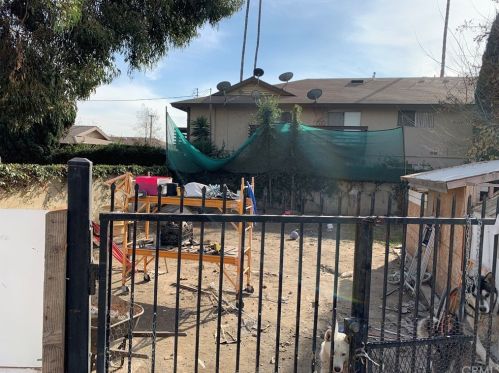 8818 Dunbar St, Bellflower CA 90706-4312 exterior