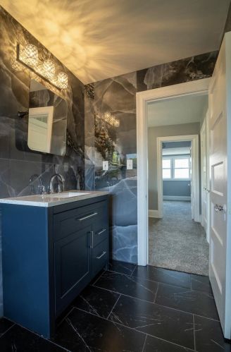 2726 Beverly Rd, Milwaukee WI  53211-2438 exterior