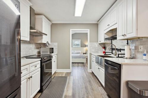 4096 Clay Dr, Atlanta GA  30360-2522 exterior