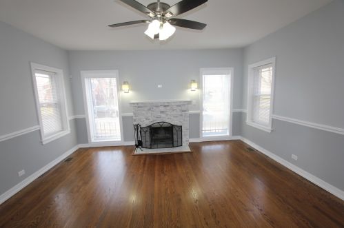 7705 Bennett Ave, Chicago IL  60649-4605 exterior